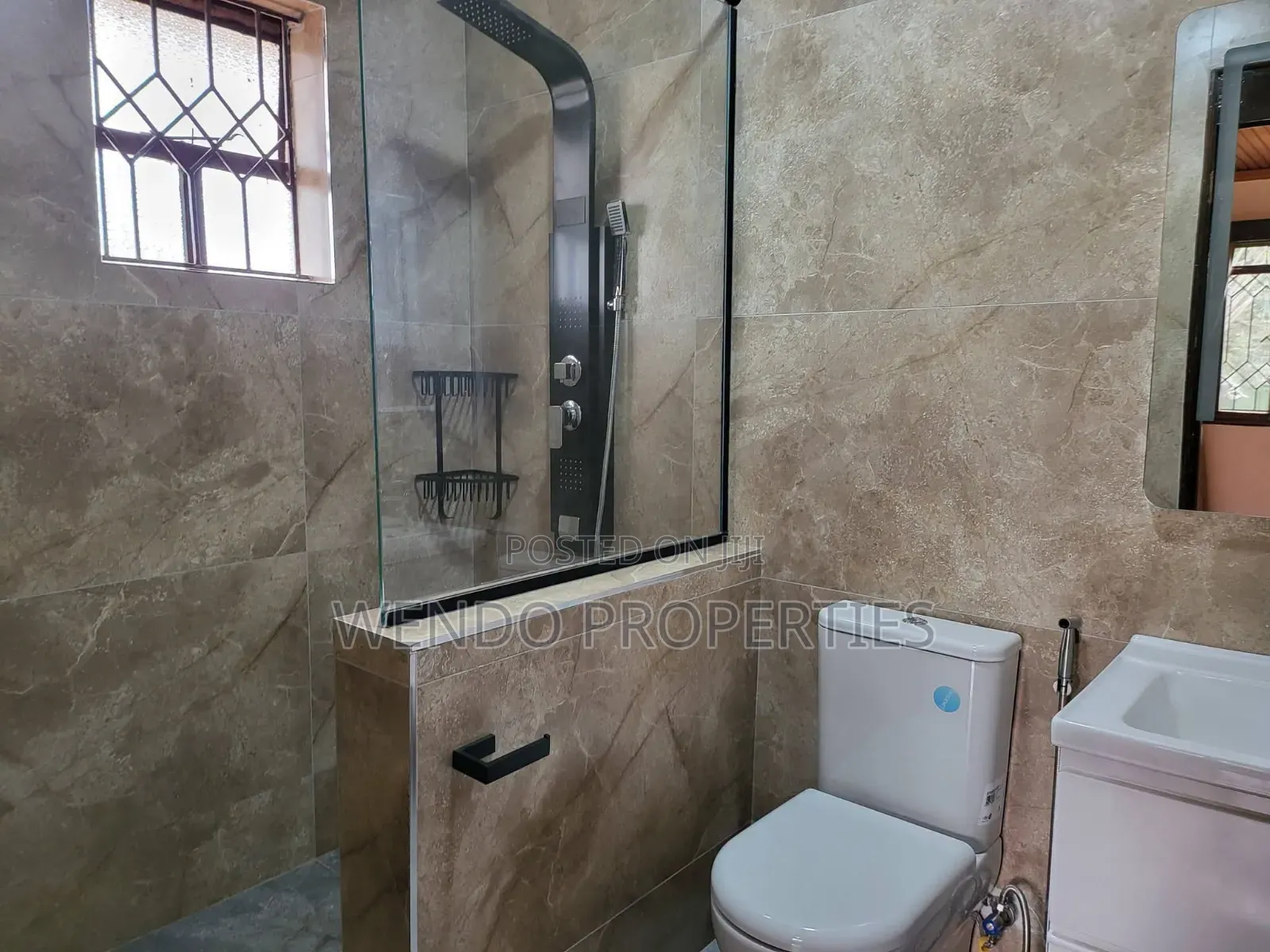 5bdrm Villa in Runda for rent