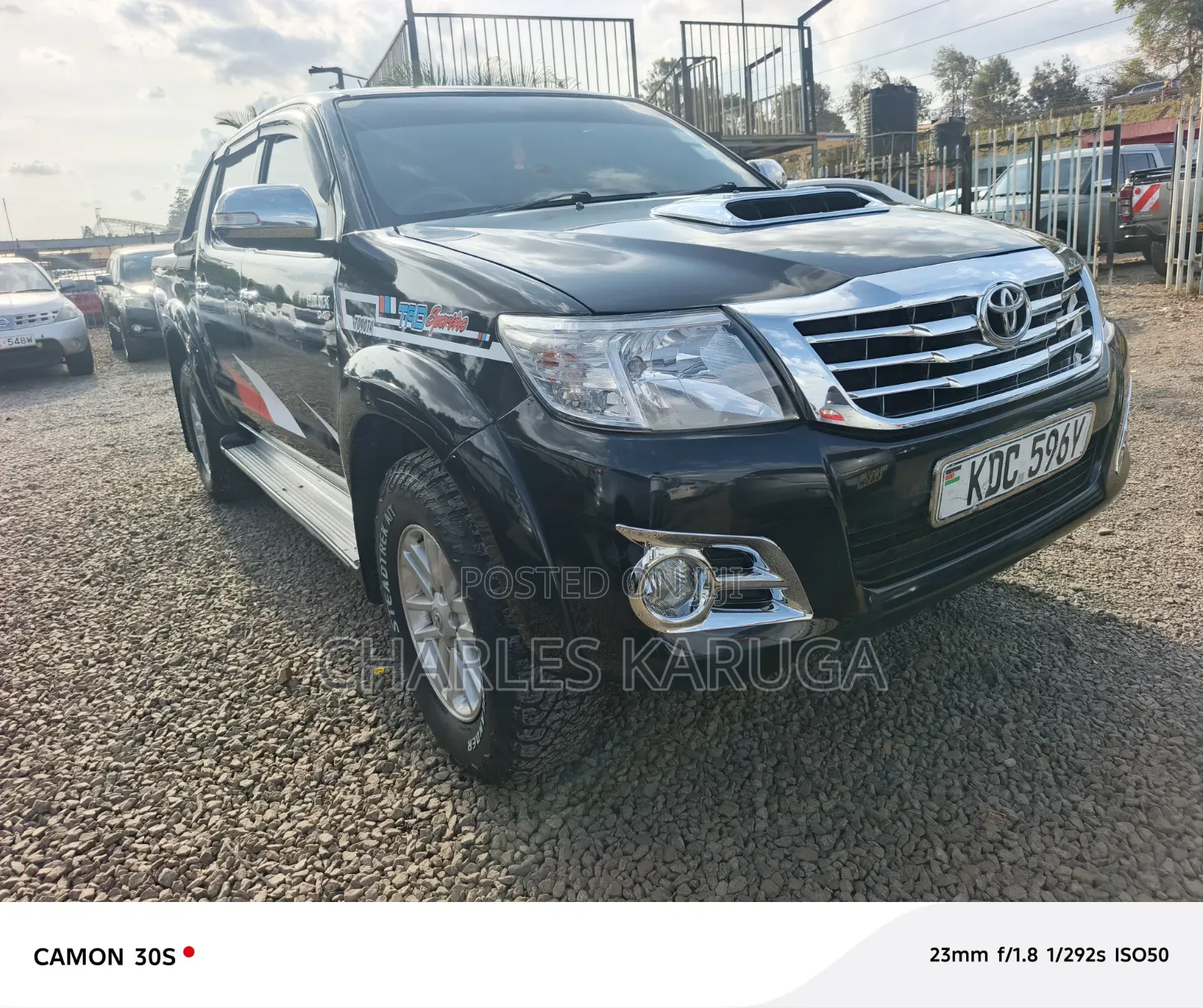 Toyota Hilux 2014 Black