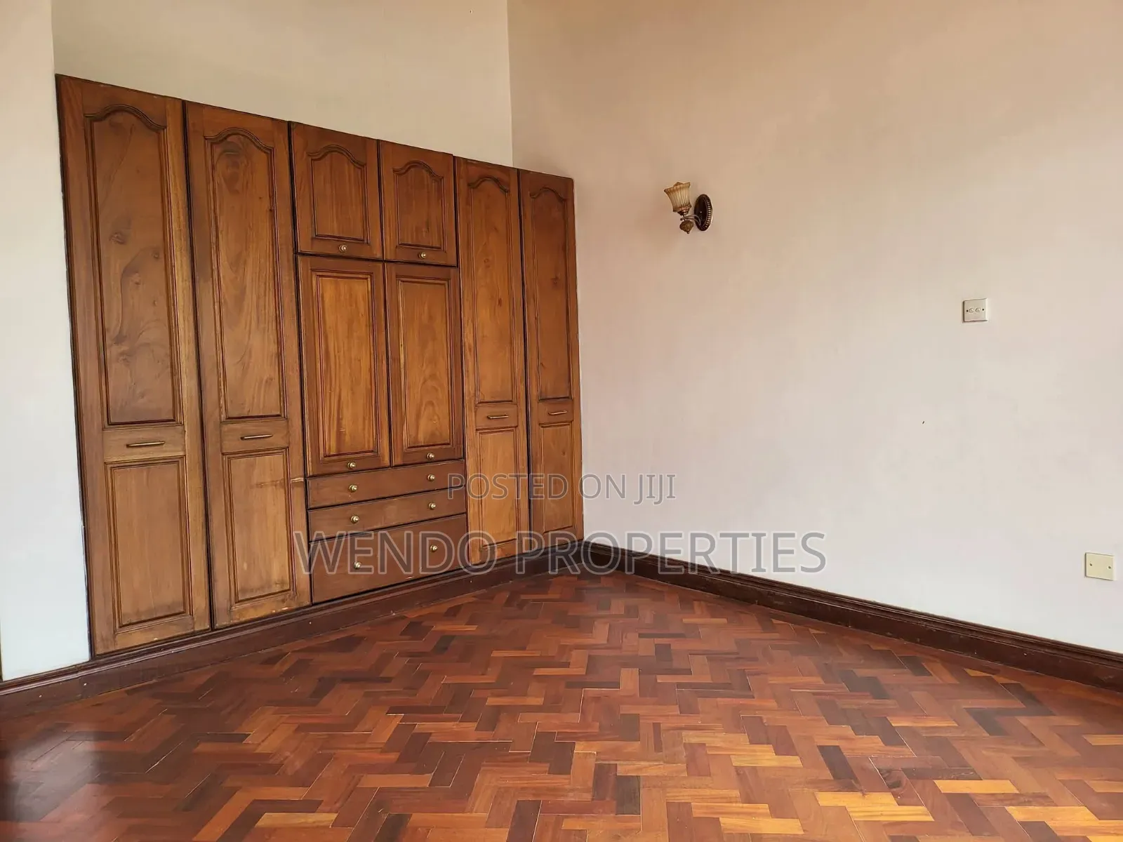 5bdrm Villa in Runda for rent
