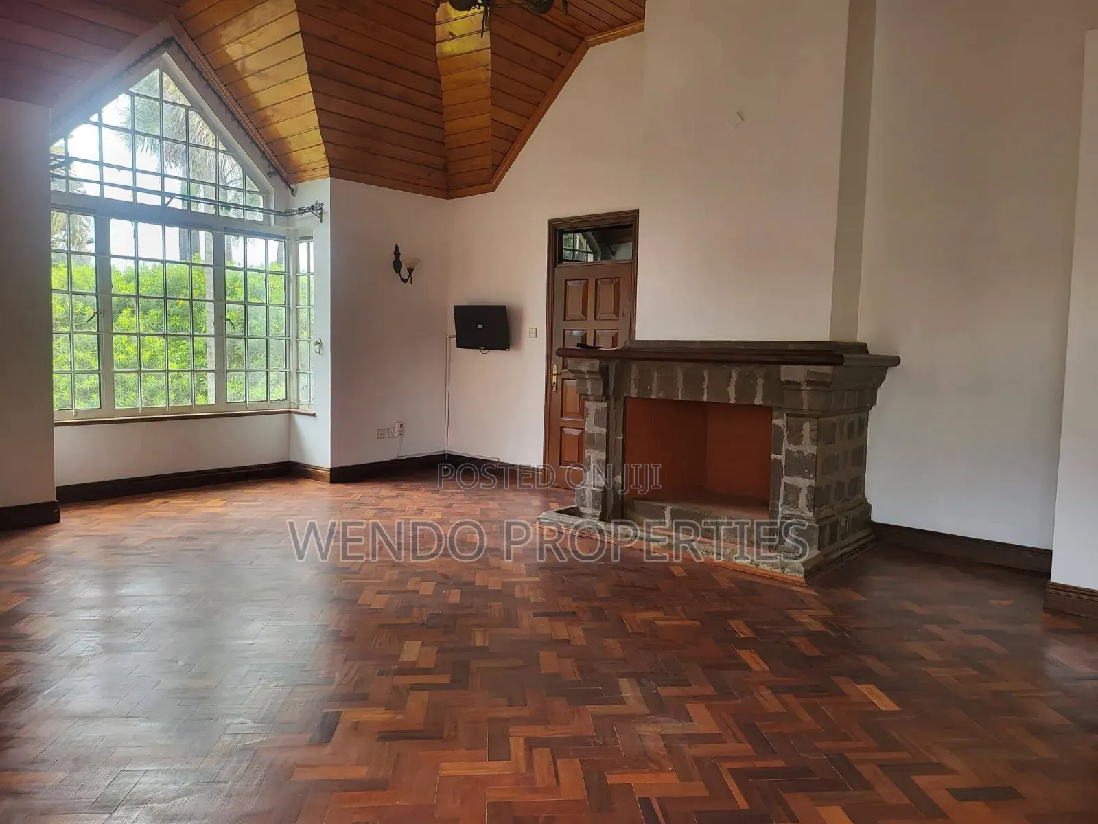 5bdrm Villa in Runda for rent
