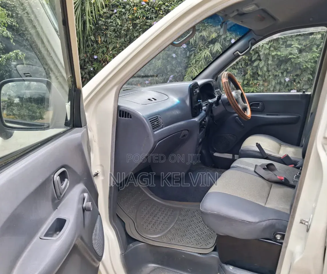 Toyota TownAce 2006 White