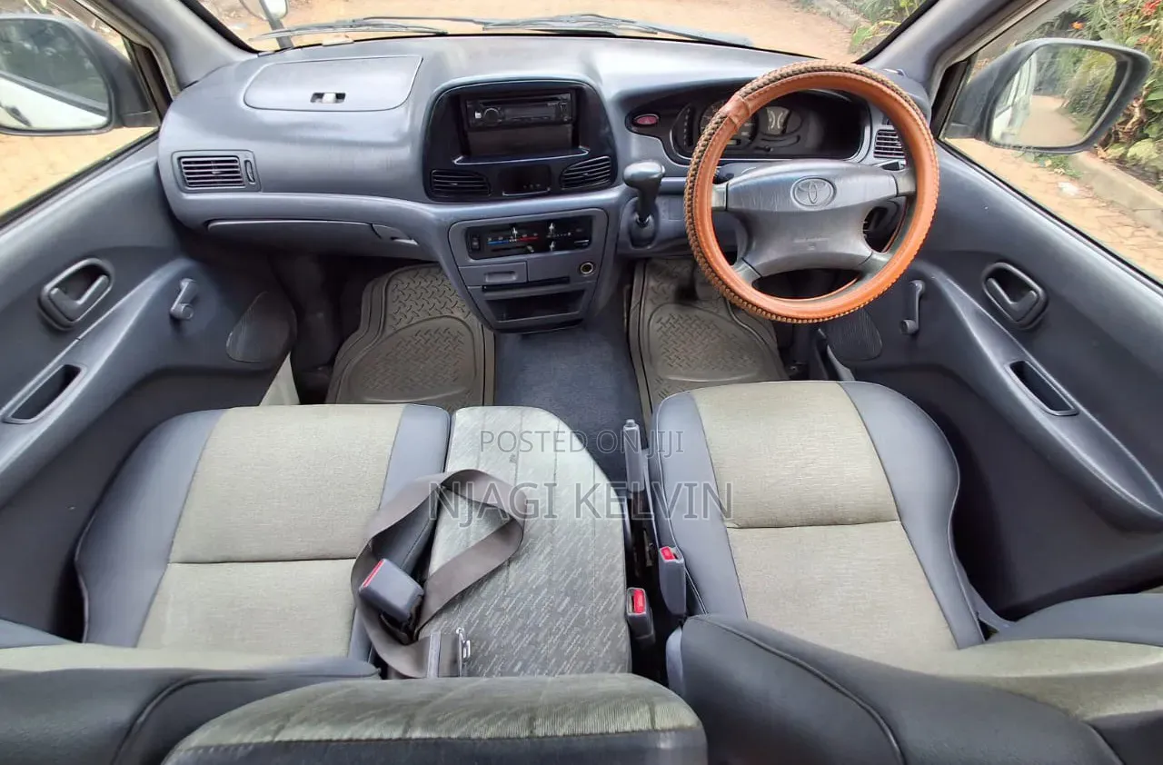 Toyota TownAce 2006 White
