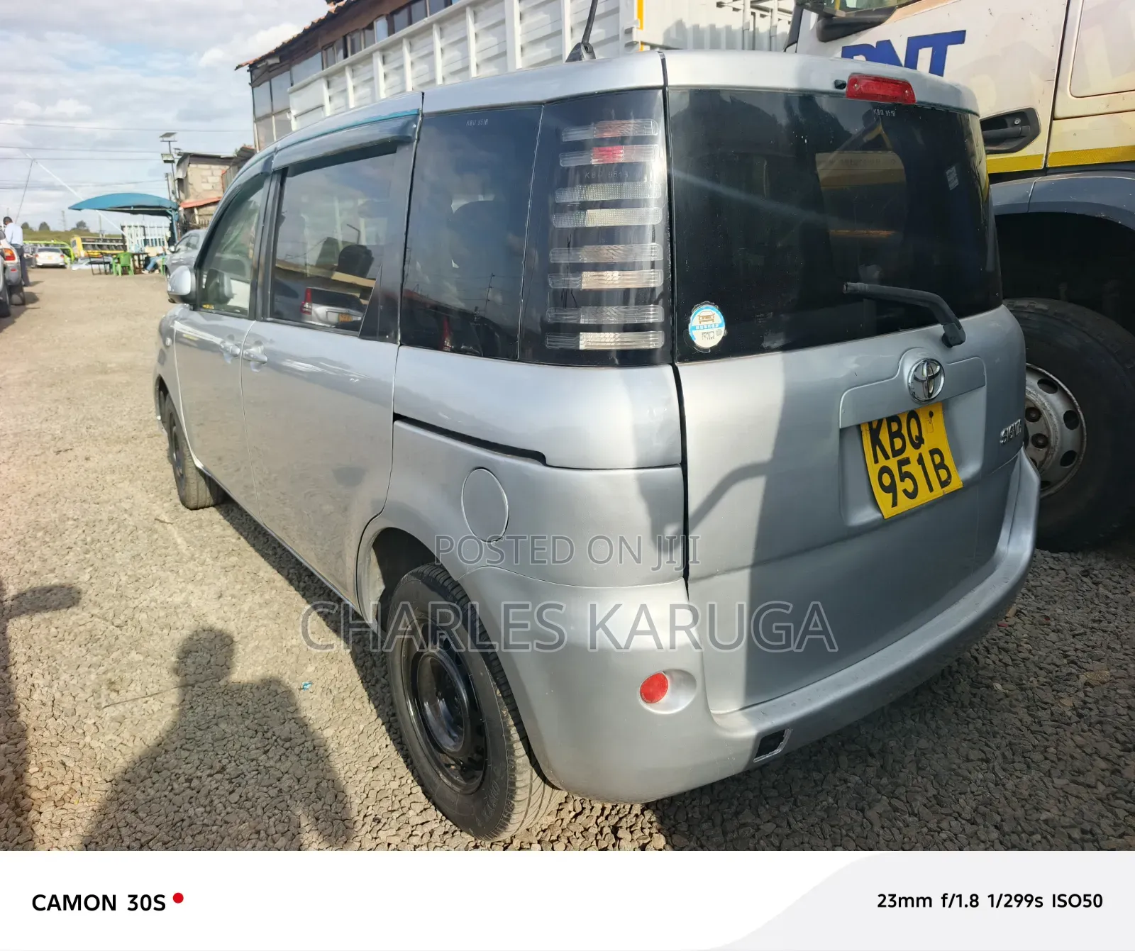 Toyota Sienta 2006 Silver