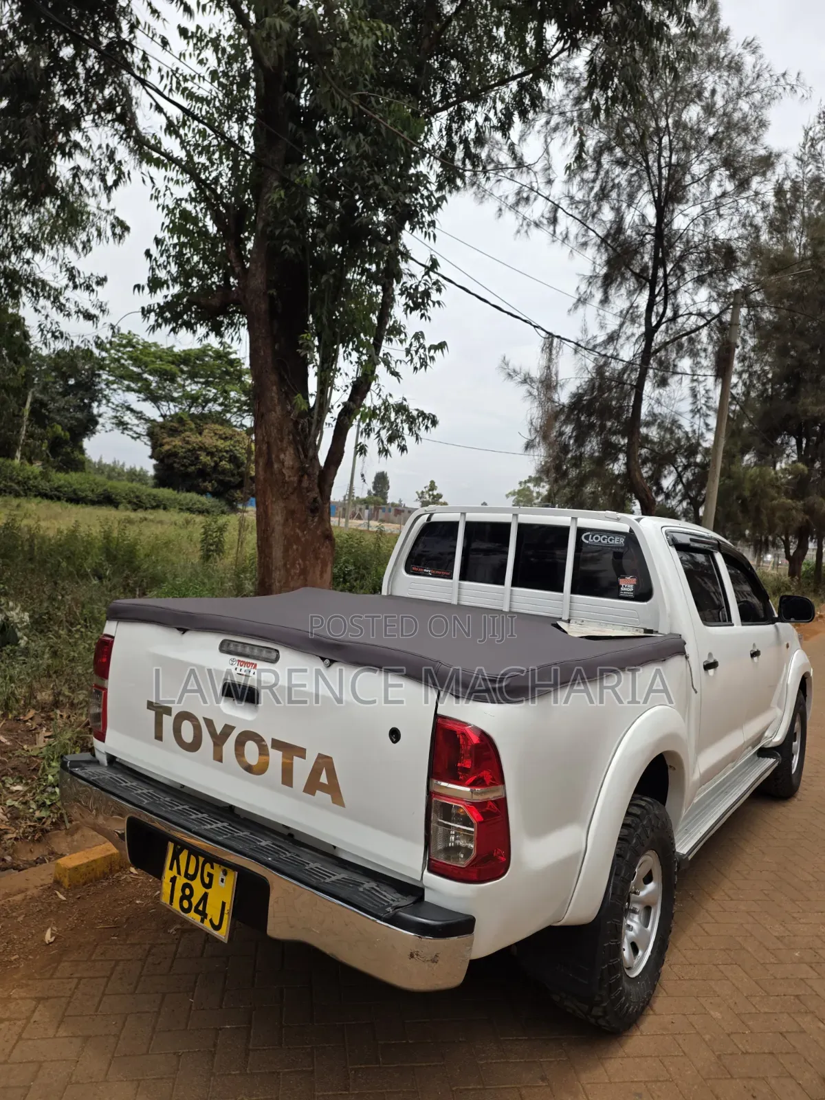Toyota Hilux 2015 White