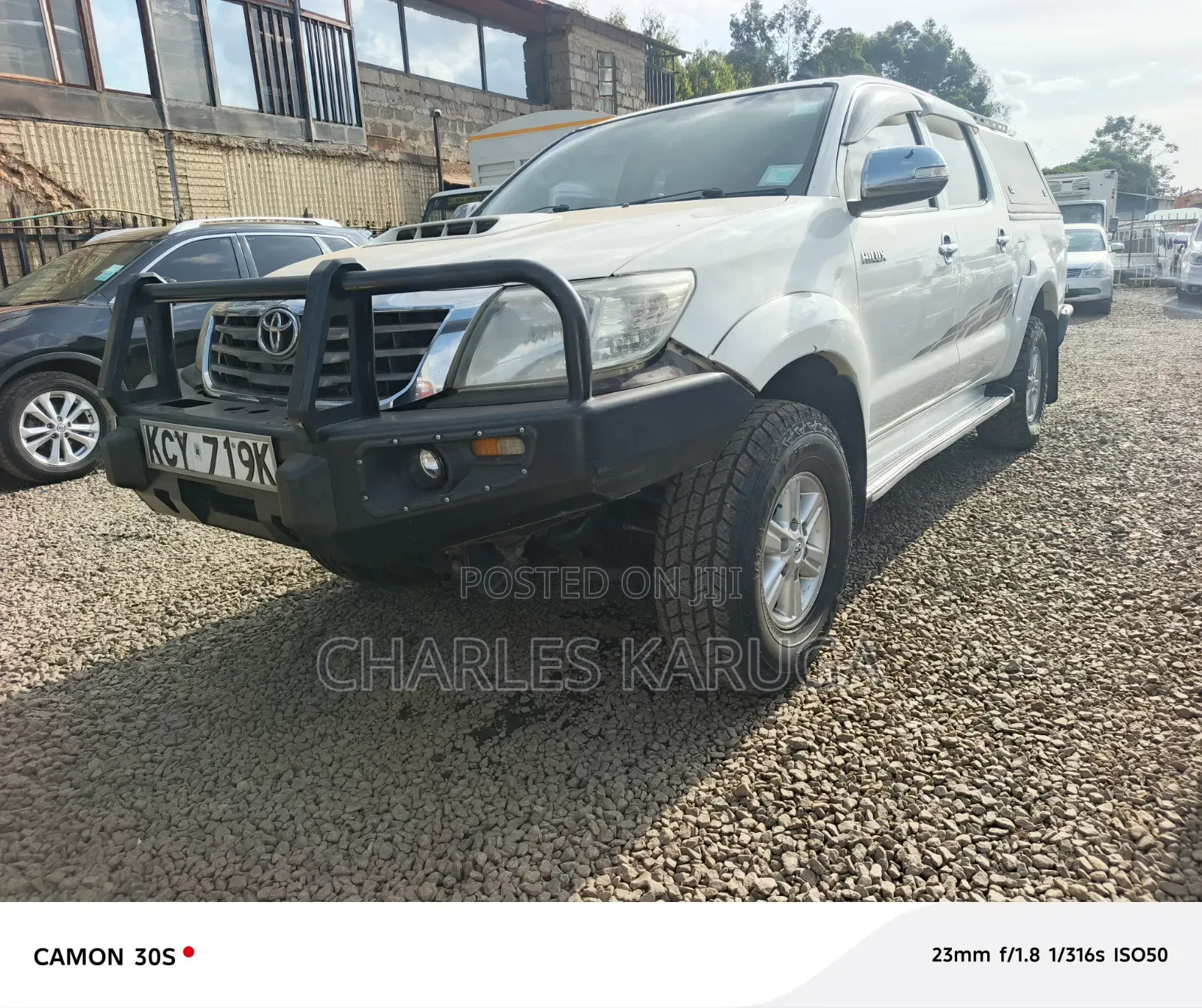 Toyota Hilux 2013 White