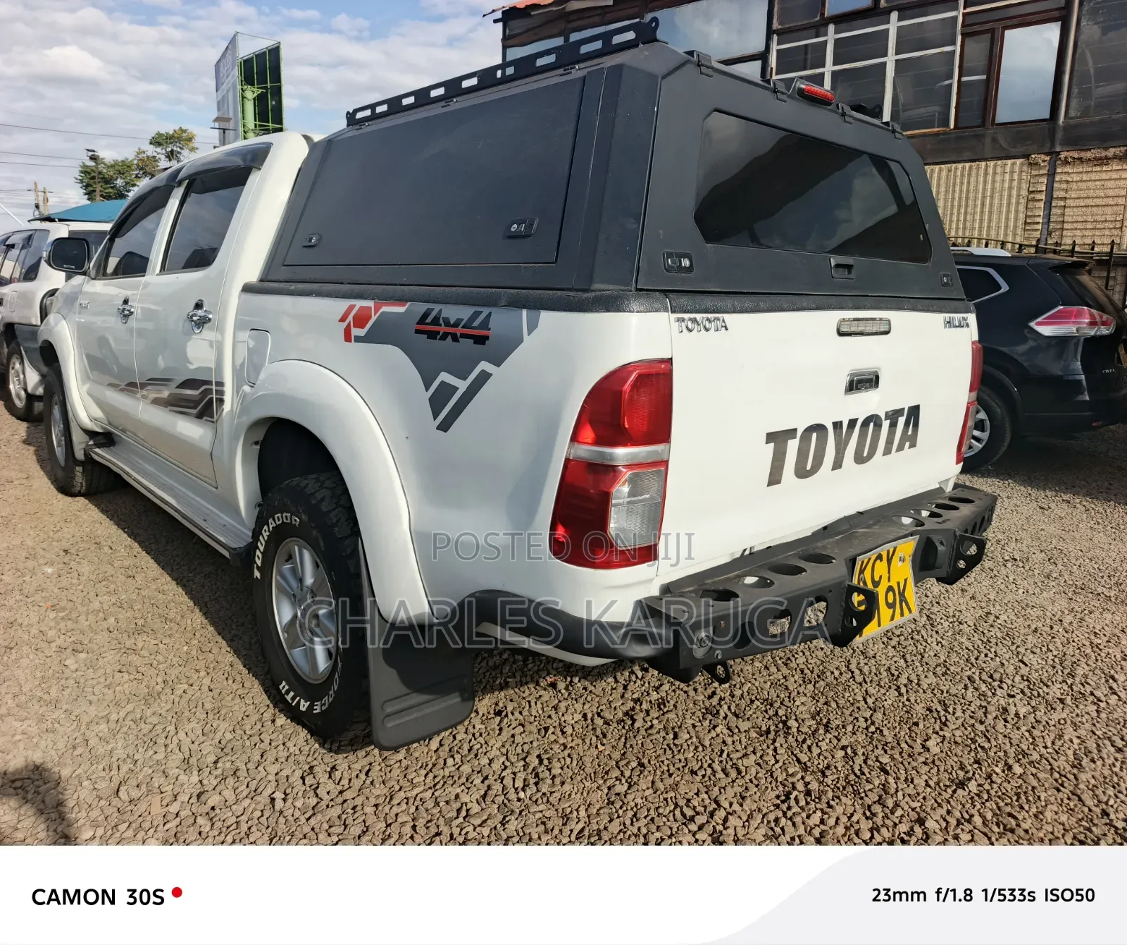 Toyota Hilux 2013 White