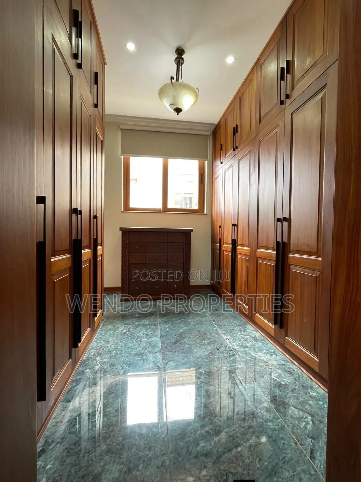 Furnished 6bdrm Villa in Muthangari for sale