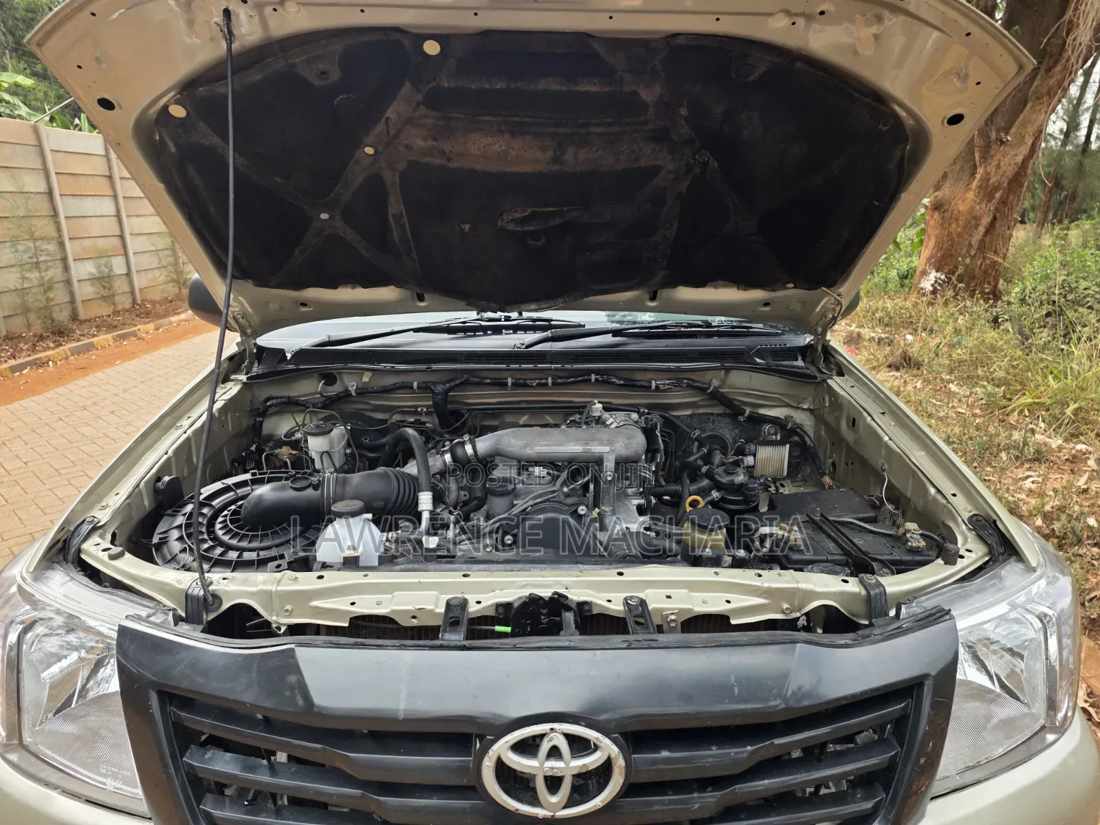 Toyota Hilux 2015 Gold
