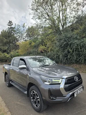 Toyota Hilux Revo Double Cab Deisel 2.8 RWD 2022 Gray