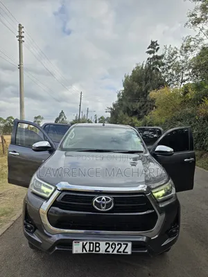 Toyota Hilux Revo Double Cab Deisel 2.8 RWD 2022 Gray
