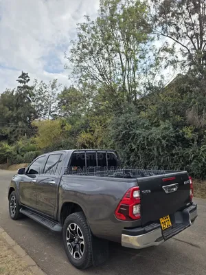 Toyota Hilux Revo Double Cab Deisel 2.8 RWD 2022 Gray