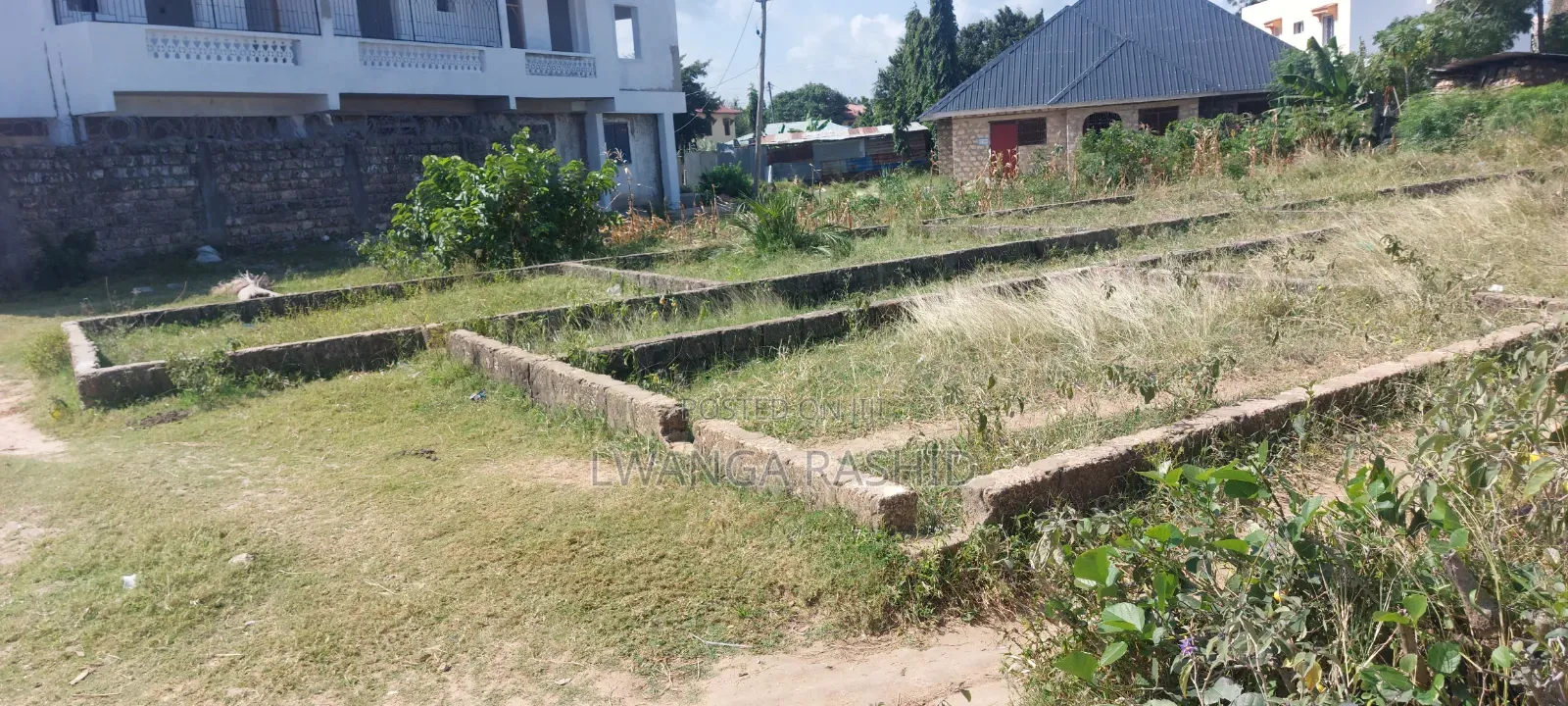 Plot for Sale 100×100