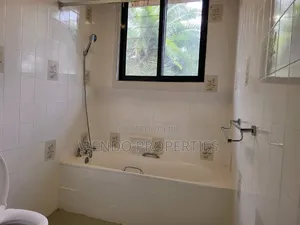 5bdrm Villa in Runda for rent