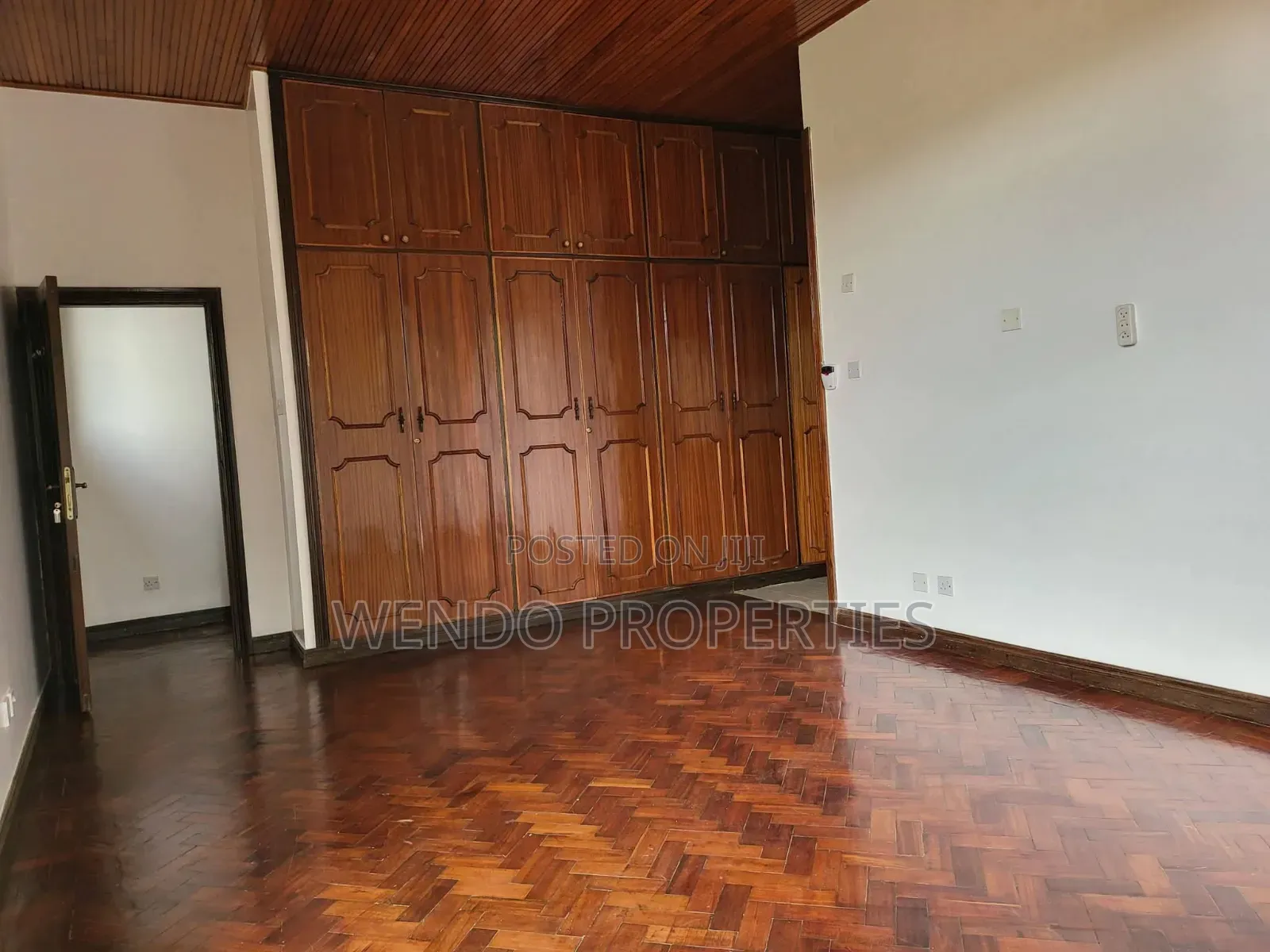 5bdrm Villa in Runda for rent