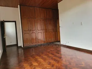 5bdrm Villa in Runda for rent