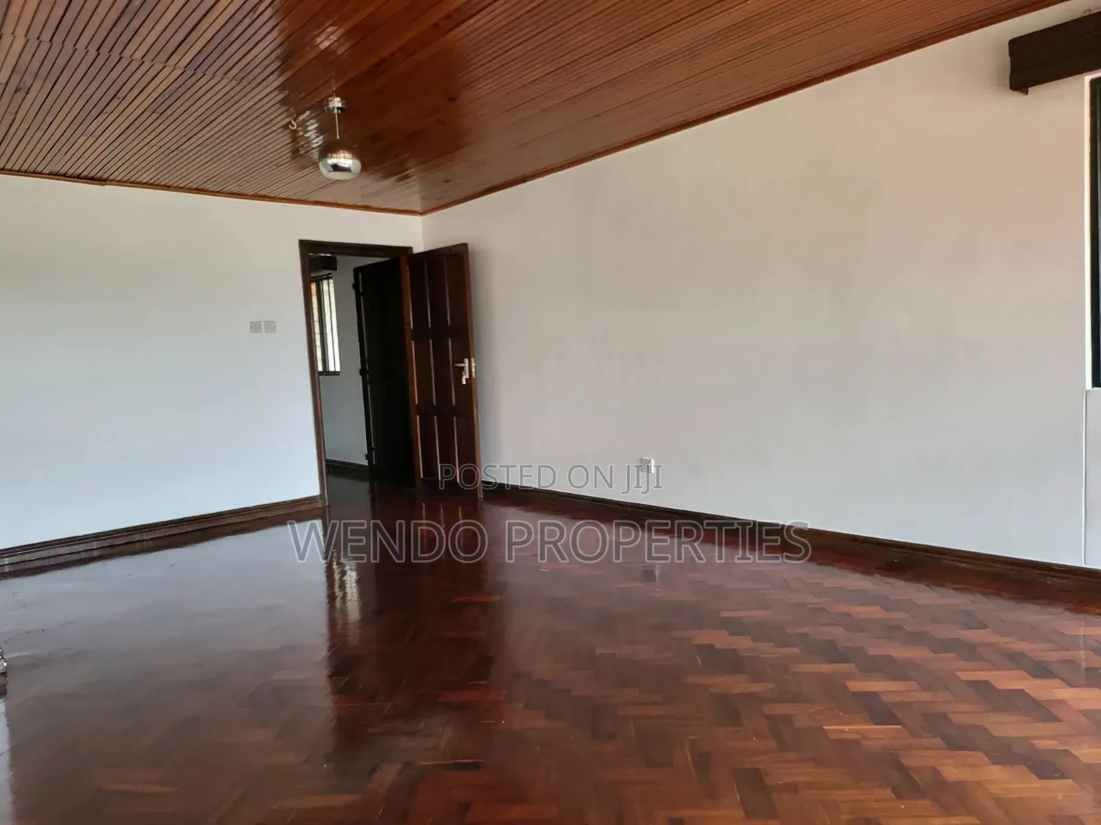 5bdrm Villa in Runda for rent