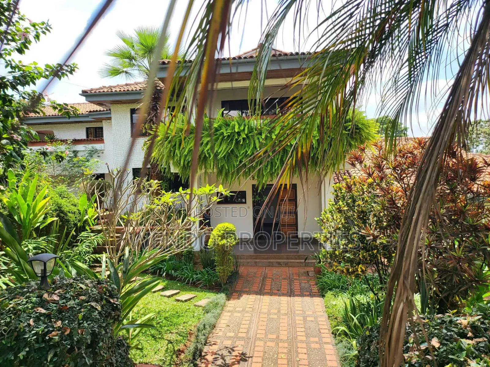 5bdrm Villa in Runda for rent