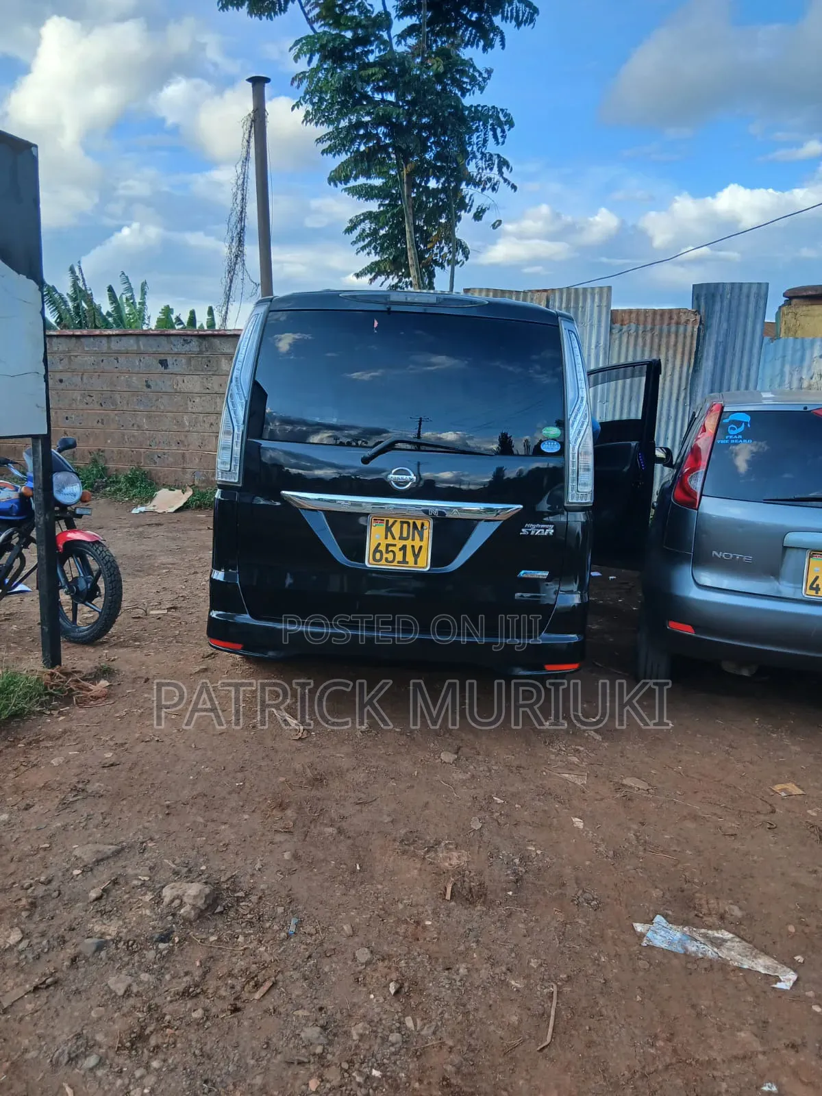 Nissan Serena 2015 Black