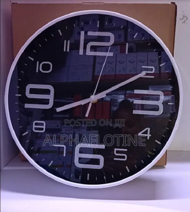 Analog Wall Clock With Spy Camera