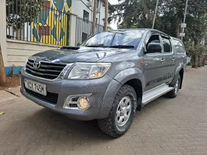 Toyota Hilux 3.0 D-4D 4x4 2013 Gray