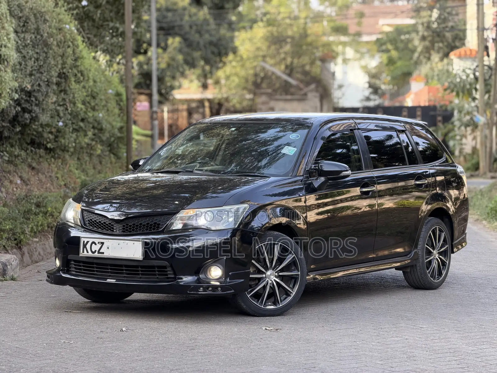 Toyota Corolla Fielder 1.5 Petrol FWD 2013 Black