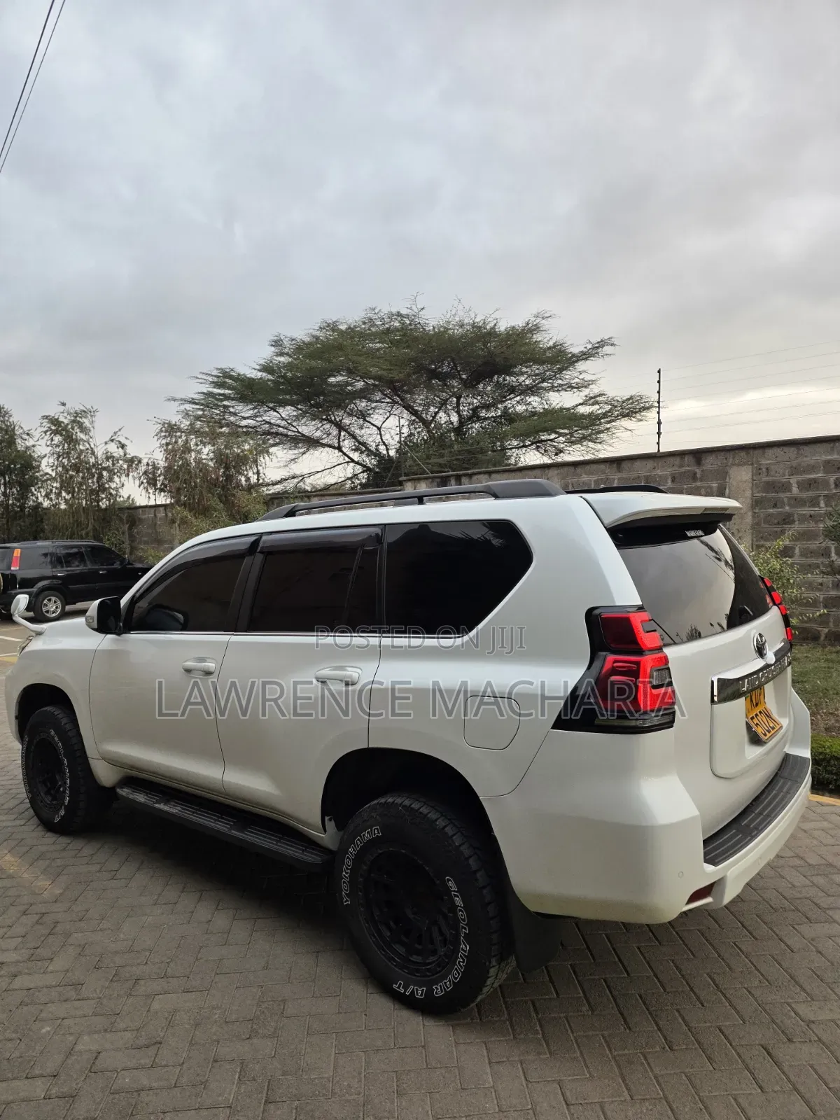 Toyota Land Cruiser Prado 2.8 2017 White