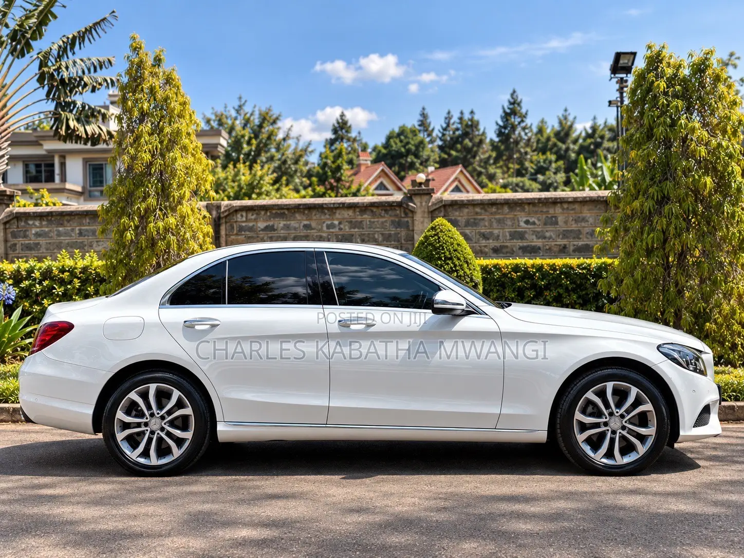 Mercedes-Benz C200 2016 Pearl