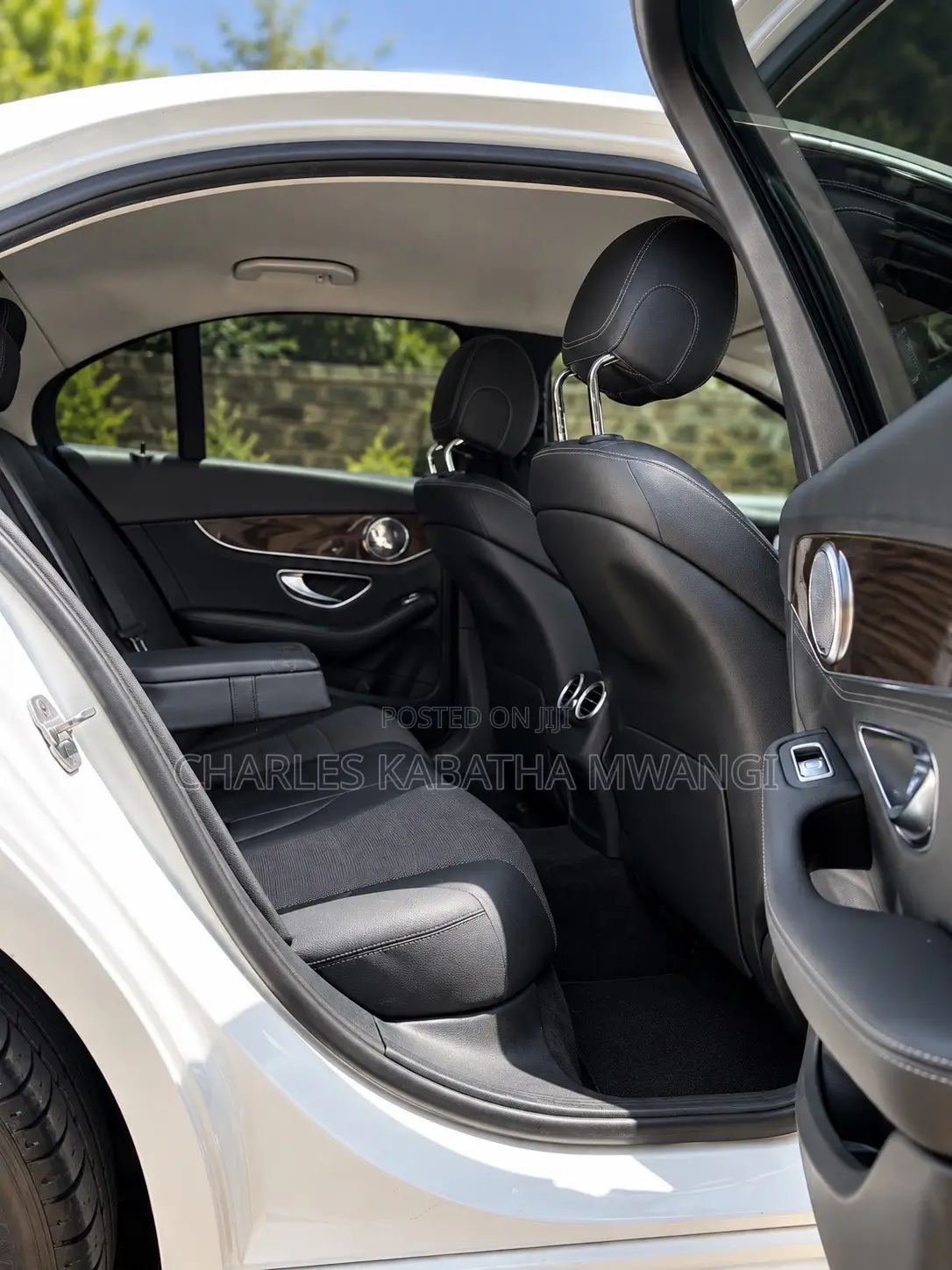 Mercedes-Benz C200 2016 Pearl