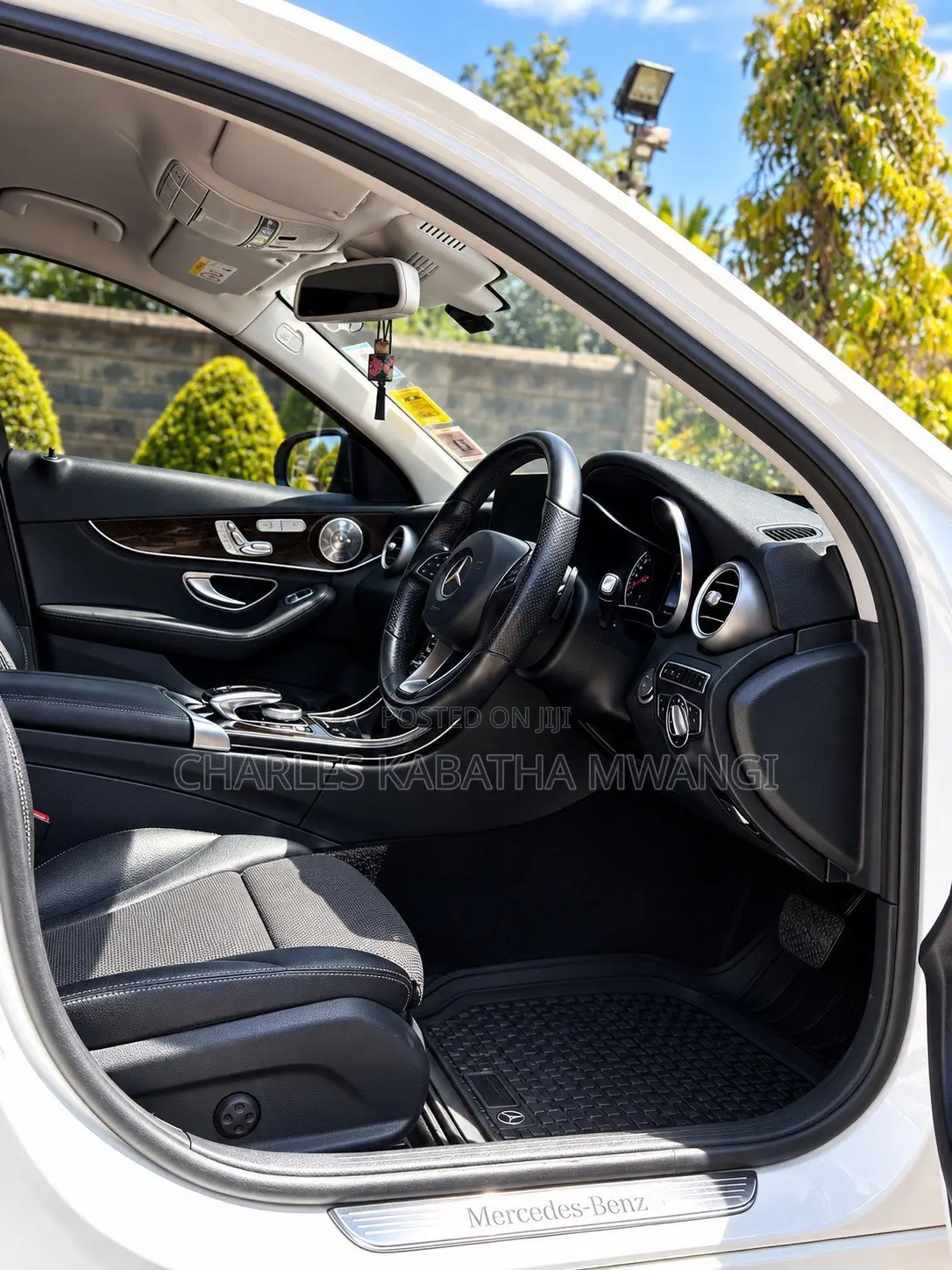 Mercedes-Benz C200 2016 Pearl