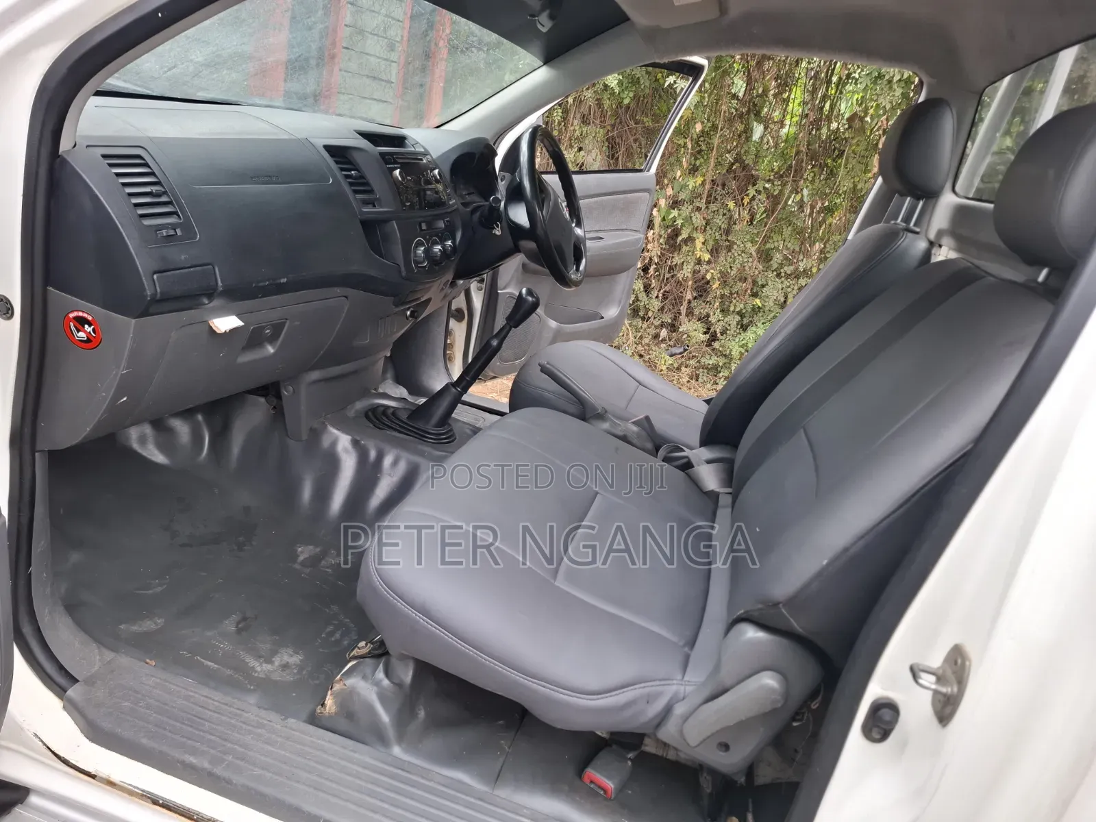 Toyota Hilux 2014 Off white