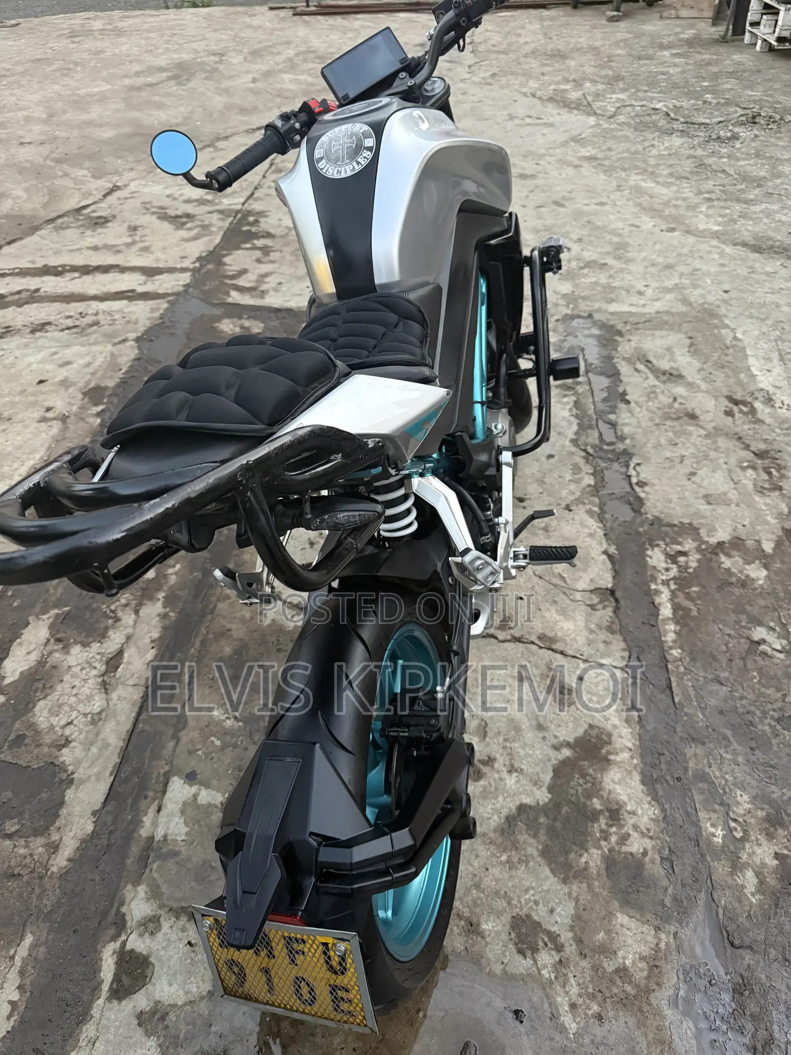 CFMoto 250NK 2021 Silver