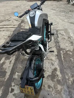 CFMoto 250NK 2021 Silver