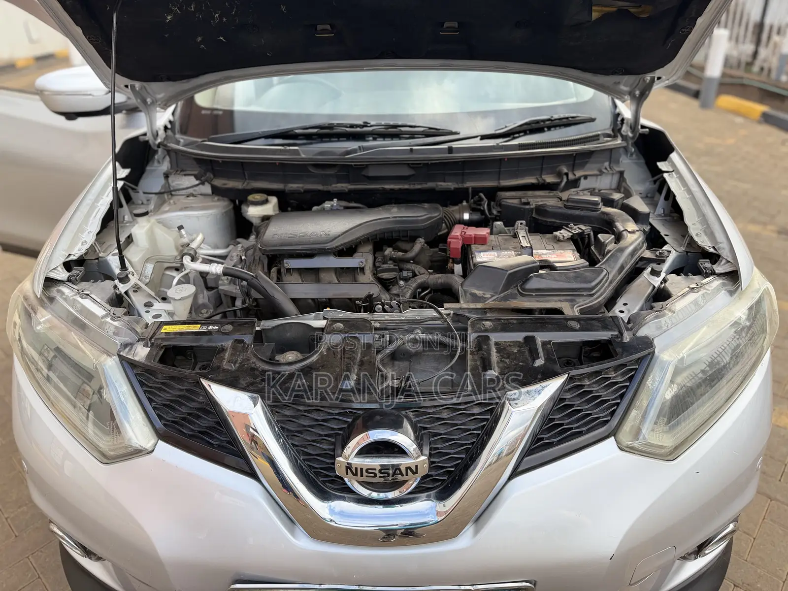 Nissan X-Trail 2.0 Petrol AWD 2014 Silver