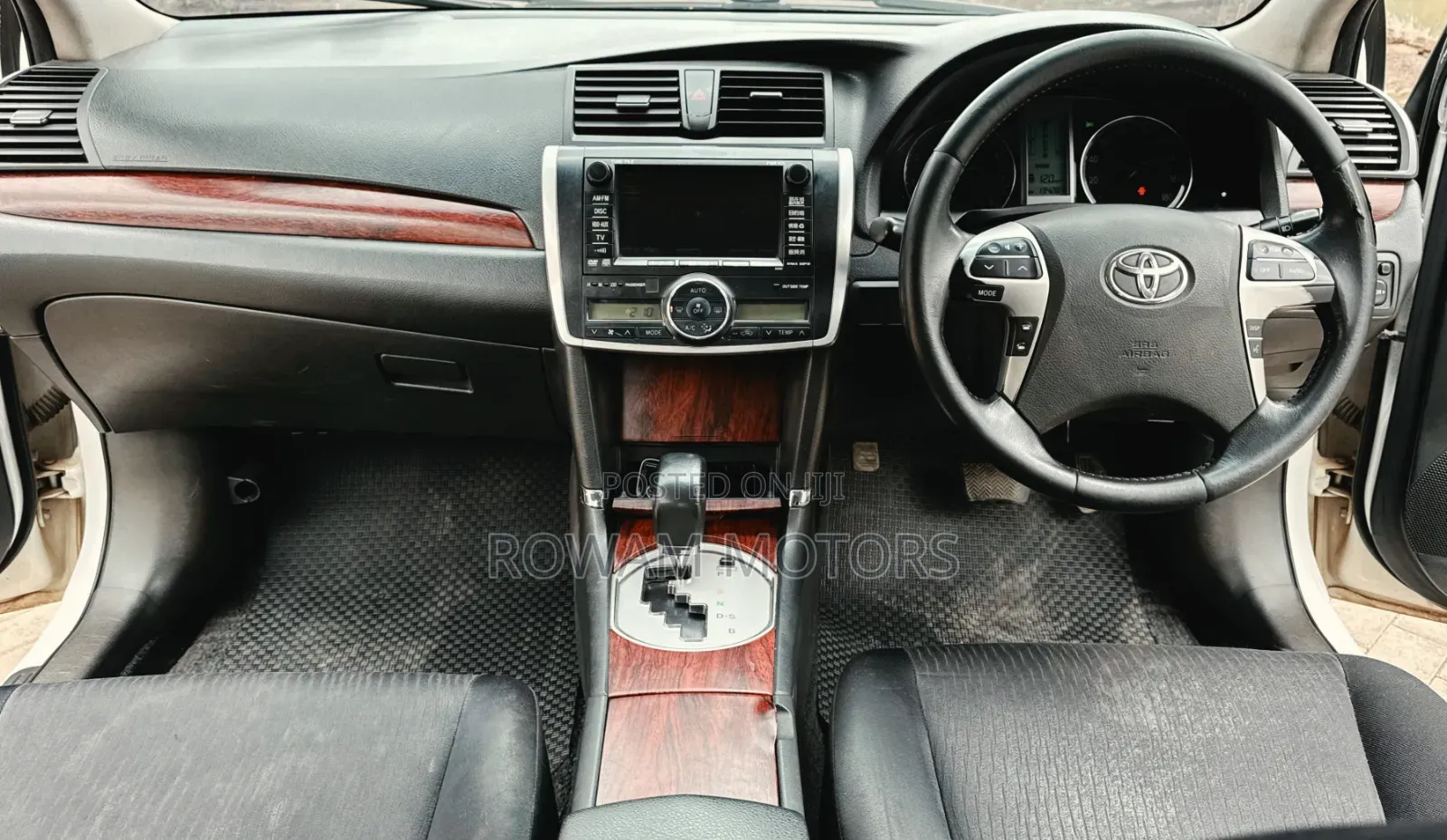 Toyota Premio 2011 White