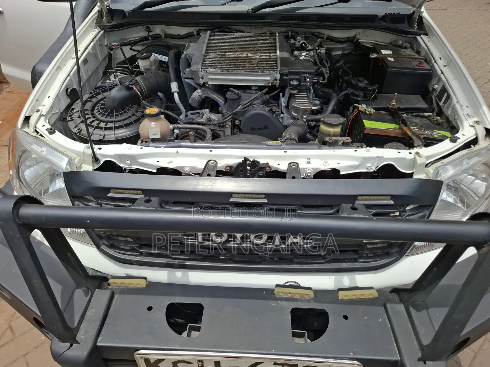Toyota Hilux 2.5 D-4D 4X4 SRX 2009 White