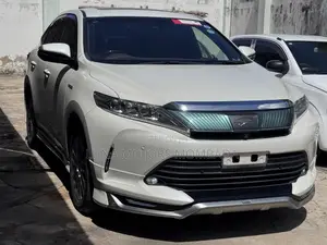 Toyota Harrier 2.5 Hybrid 4WD 2020 White