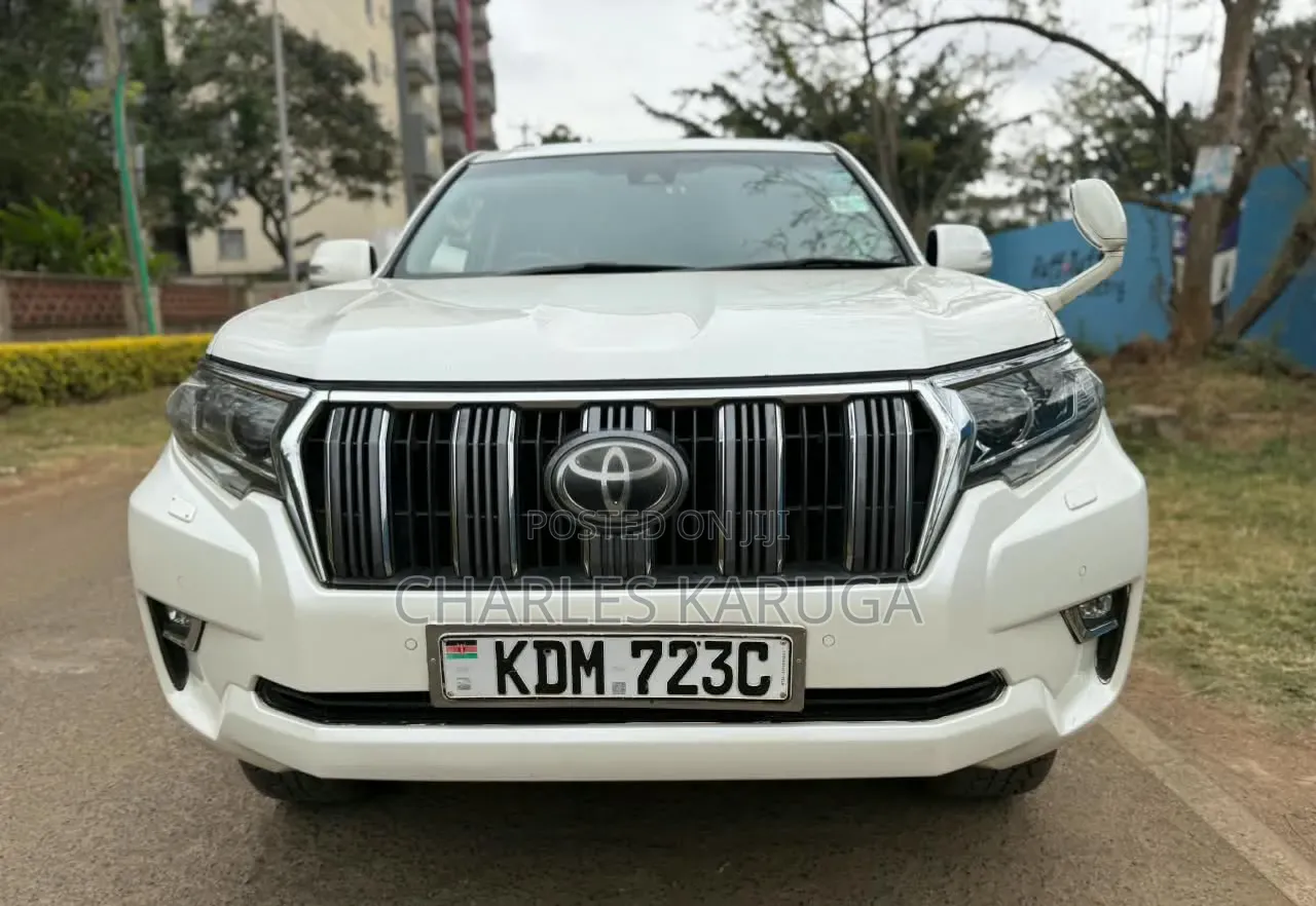 Toyota Land Cruiser Prado 2018 White