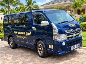 Toyota HiAce 2015 Blue