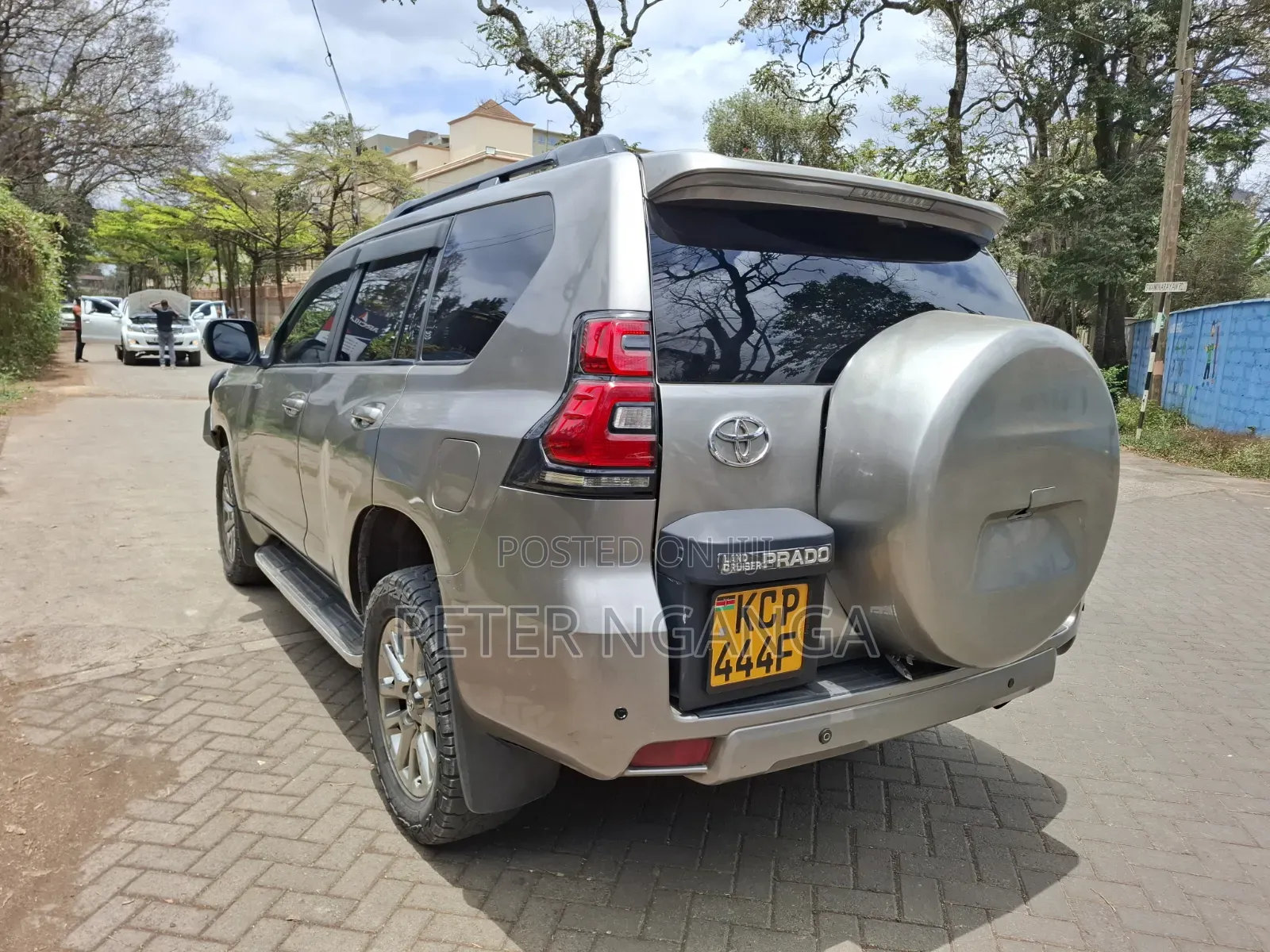 Toyota Land Cruiser Prado 3.0 TD 2011 Gray