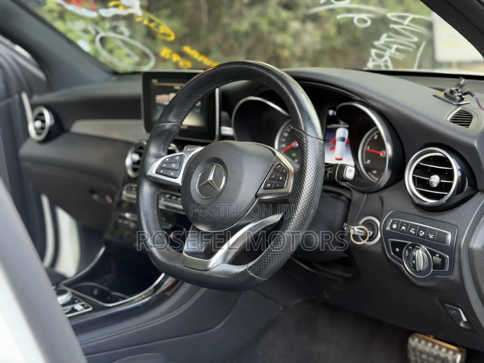 Mercedes-Benz GLC-Class 2019 White