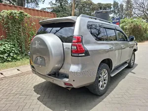 Toyota Land Cruiser Prado 3.0 TD 2011 Gray
