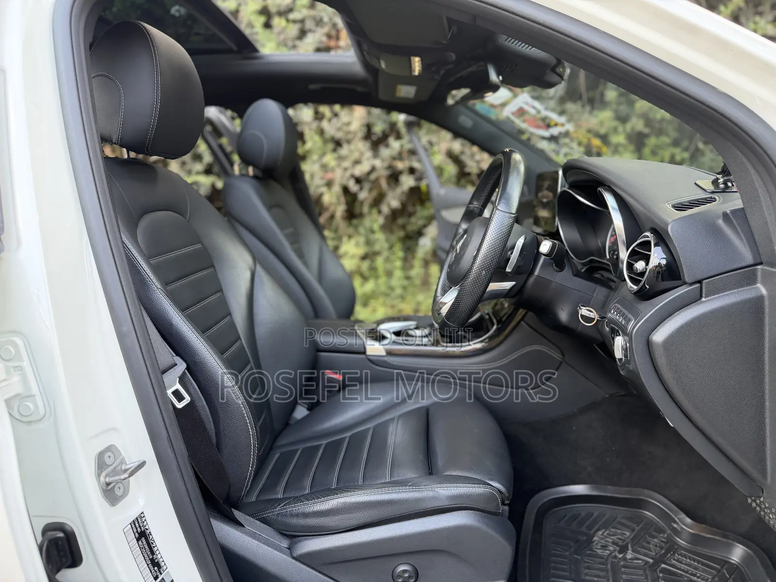 Mercedes-Benz GLC-Class 2019 White