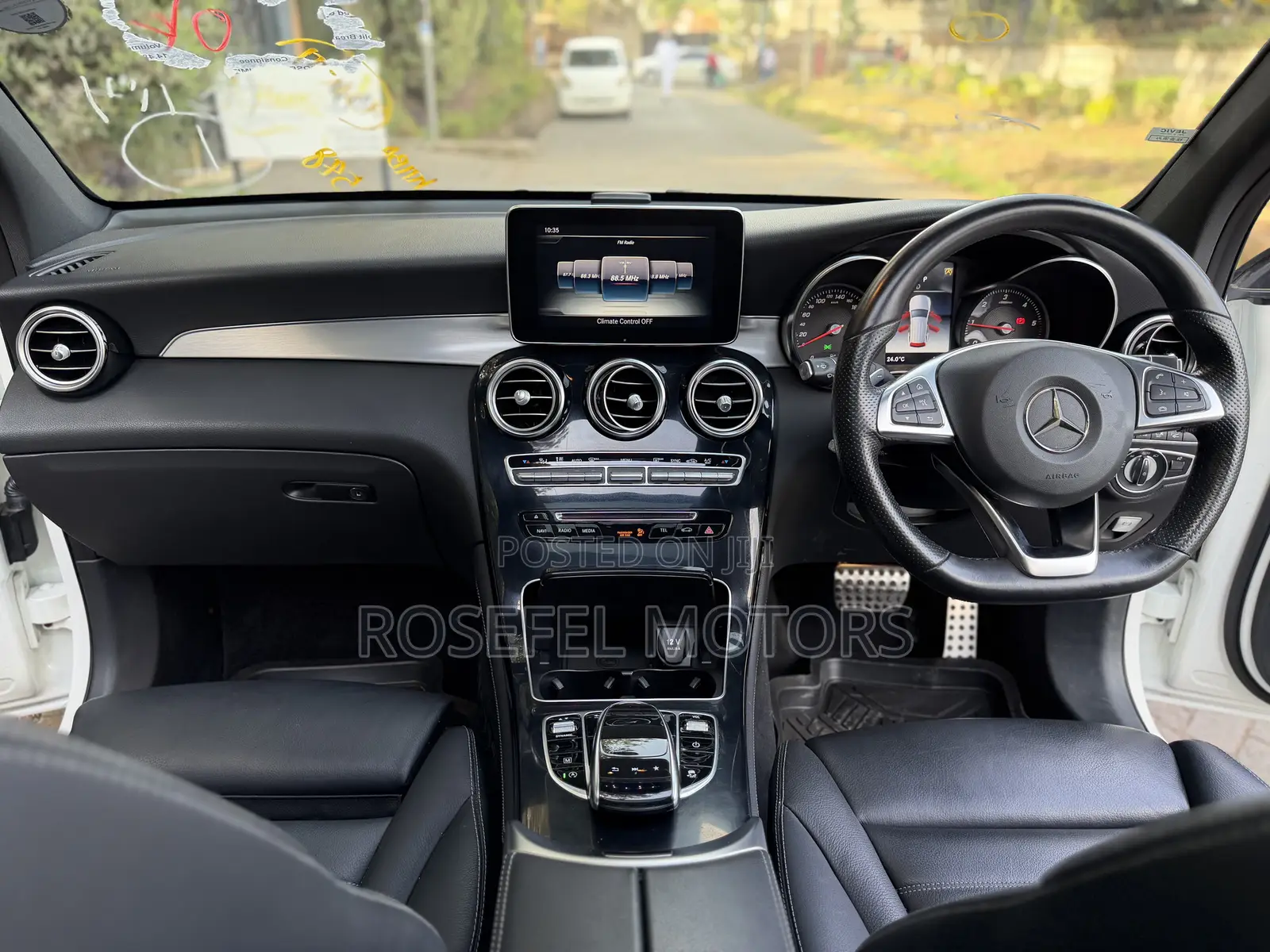Mercedes-Benz GLC-Class 2019 White