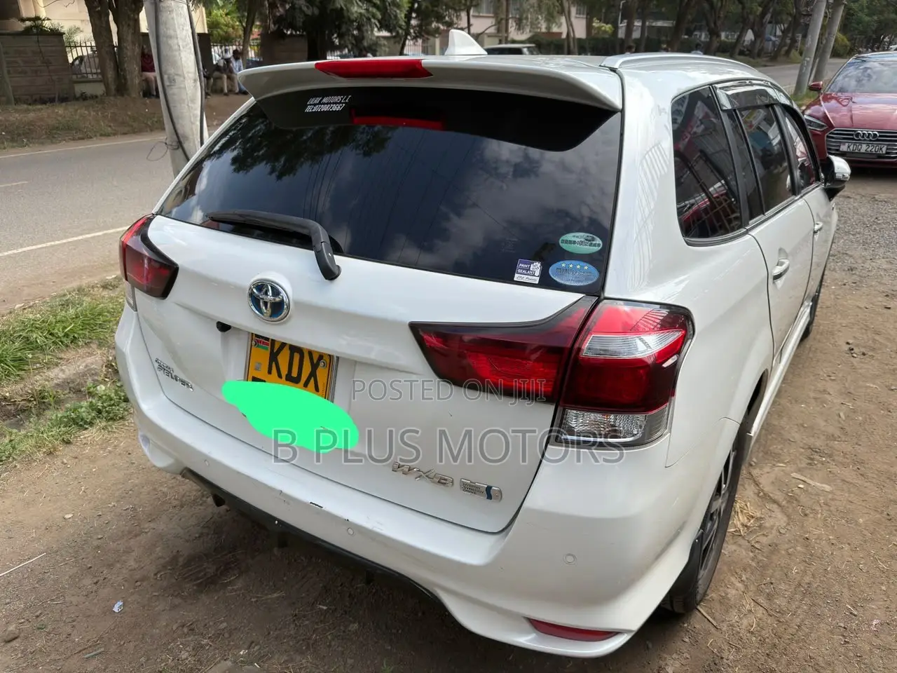 Toyota Corolla Fielder 1.5 Hybrid FWD 2019 White