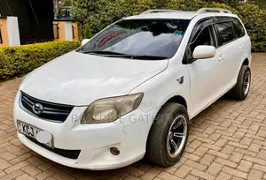 Toyota Corolla Fielder 1.5 Petrol FWD 2010 White