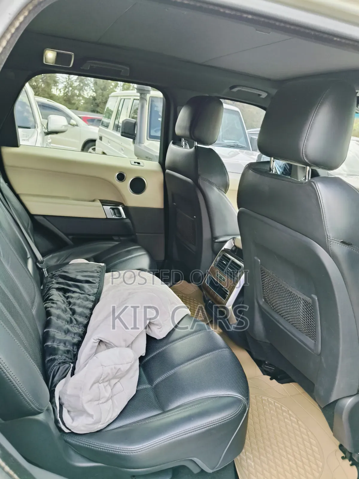 Land Rover Range Rover Sport HSE Td6 4x4 (3.0L 6cyl 8A) 2016 Gold