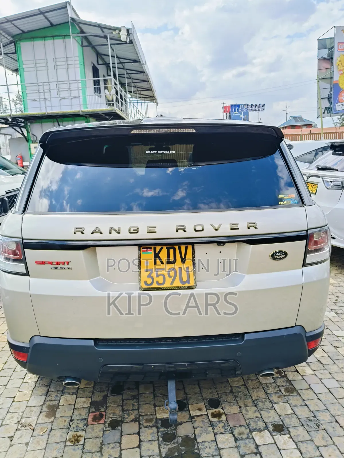 Land Rover Range Rover Sport HSE Td6 4x4 (3.0L 6cyl 8A) 2016 Gold