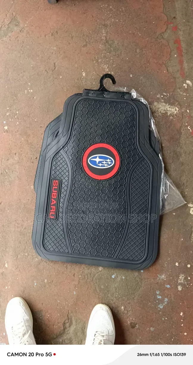 Non Slip Diamond Design Subaru Logo Mats