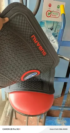 Non Slip Diamond Design Subaru Logo Mats