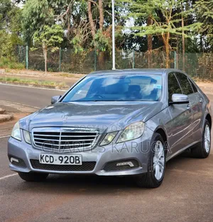 Mercedes-Benz E200 2009 Silver